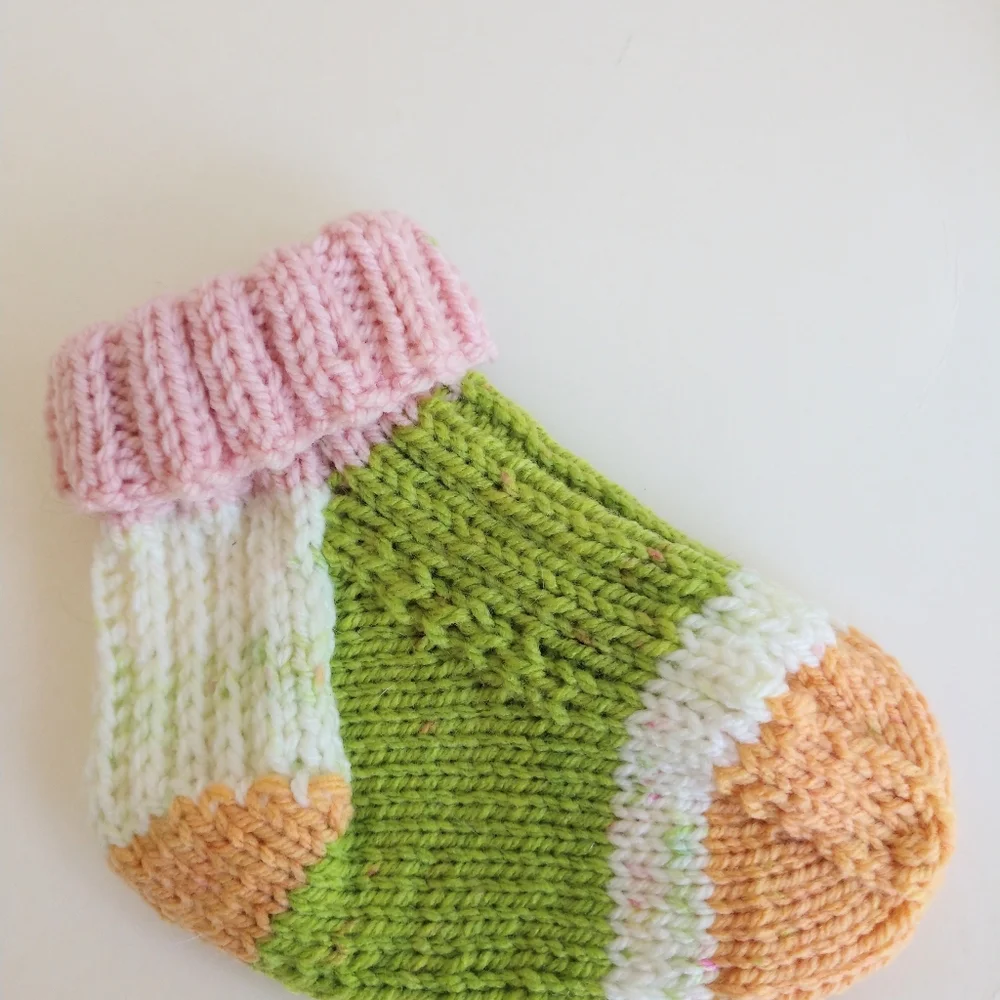 Hand Crafted Hat Beanie Pompom Sock Set Pink Green
